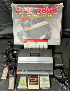 lot 125 image: Atari 7800 Video Game Bundle