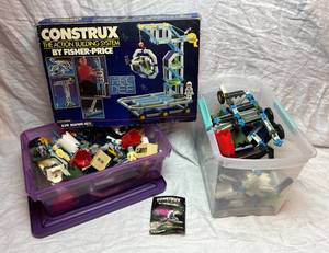 lot 144 image: Construx by Fisher Price Action Building System Super Set 579 plus additional pieces
