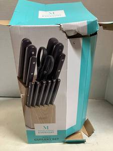 Martha Stewart Cutlery Set