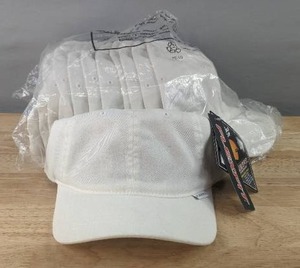 lot 236 image: 24 Brand New Yupoong White Hats LXL A