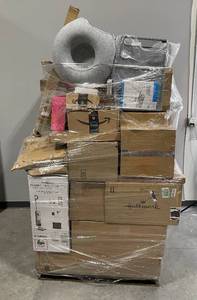 lot 20 image: Large Amazon Mediums Return Pallet - 85 Tall B