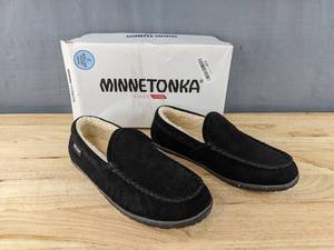 lot 481 image: Minnetonka Tilden Shoes Mens Size 11 Black N