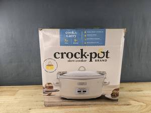 lot 11D image: New Crock-Pot 7-Qt Programmable Slow Cooker N