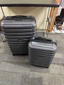 lot 36 image: DELSEY PARIS  Alexis Lightweight Wheeled Luggage 2 Set - Black 