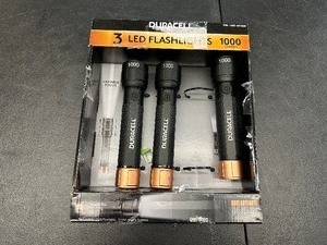 lot 113 image: 3 Pack of Duracell LED Flashlights - 1000 Lumens - Like New Open Box