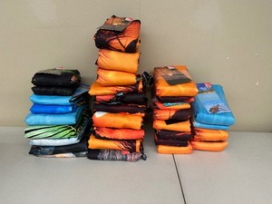 lot 106 image: 23X Reversible Microfiber Beach Towel Whitley Willows 35 x 70