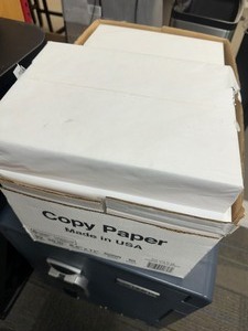 lot 144 image: 4500 Sheets  9 500 Sheet Packs of 8.5 x 11 Copy Printer Paper