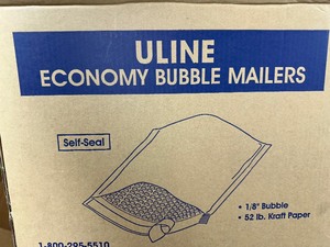 lot 276 image: Around Half a case of Uline #0 Gold S-22454 6 x 10 Bubble Mailers