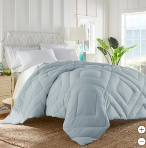 lot 189 image: New Tommy Bahama Butter Soft Down Alternative Comforter