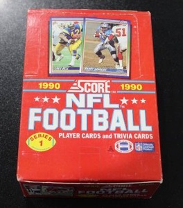 lot 35 image: 1990 Score Football Unopened Hobby Box