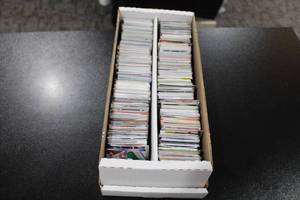 lot 123 image: Mixed Sports FUN Lot  Stars - Rookies - Parallels  600 Cards