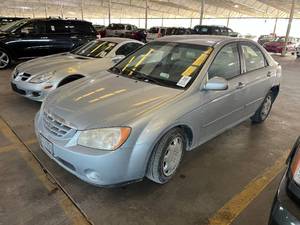 lot 21 image: 2006 Kia Spectra EX