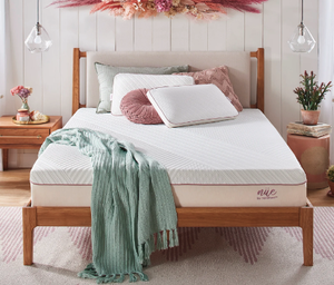 lot 6 image: Nue 10 Gel Memory Foam California King Mattress