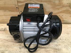 lot 31 image: Roughneck Oil Pump (Retails for $499.99)