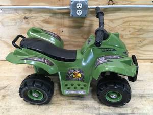 lot 111 image: Bass Pro Shops Toy 4 Wheeler