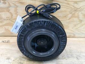 lot 95 image: Vivosun 8 Inline Duct Fan