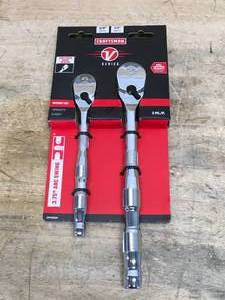 lot 37 image: Craftsman V Series 38 and 12 Ratchet Set Model # CMMT86503V 12192408