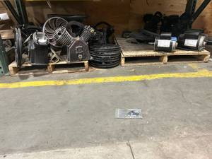 lot 126 image: CAMPBELL HAUSFELD Air Compressor PumpsParts