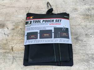 lot 158 image: Tool Pouch Set with Carabiner