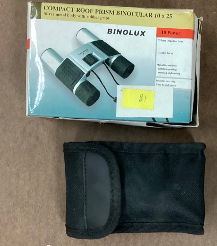 lot 18 image: Binolux compact roof prism binoculars