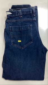 lot 22 image: Cintas Mens 394 Denim Jeans 32x32