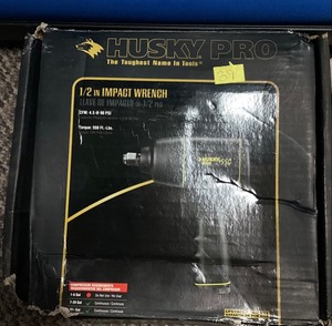 lot 39 image: Husky impact wrench 12 Pneumatic air tool