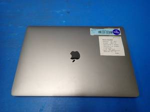lot 44 image: Apple&nbspMacBook Pro 14,3 A1707 Laptop &nbspINTEL CORE I7-7920HQ 3 Ghz  16GB LPDDR3 RAM  500GB HD  15.4 screen with 2880 x 1800 HD Resolution  Includes IOS and Charger &nbspMinor keymarks on screen