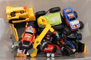 lot 358 image: Assorted Kids Toy Cars
