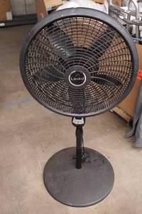 lot 359 image: Lasco Stand Fan