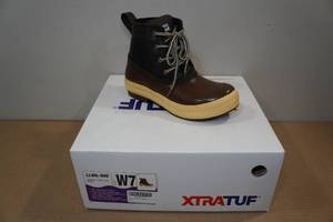 lot 6 image: Xtratuf Womens 6 Legacy Lace Boots -Size 7