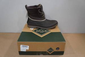 lot 9 image: Muck Boots Mens Original Duck Lace Boots -Size 9