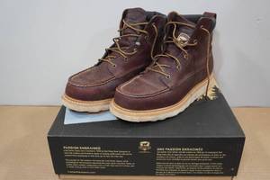 lot 22 image: Irish Setter Mens Ashby 6 Work Boots -Size 11.5