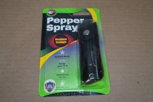 lot 35 image: Pepper Spray Keychain