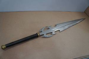 lot 40 image: Fantasy Dragon Slayer Sword