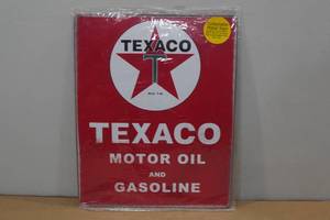 lot 60 image: Collectable Metal Sign -Texaco