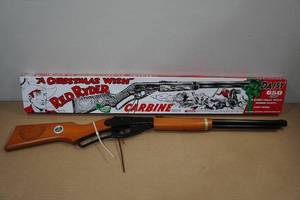 lot 84 image: Daisy Red Ryder 650 Shot A Christmas Wish BB Gun