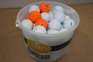 lot 115 image: Assorted Golf Balls - Pinnacle, Nitro, Nike, Bridgestone