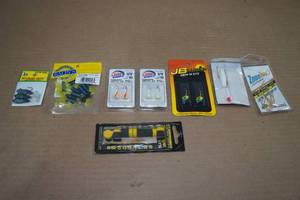 lot 145 image: Assorted Ice Fishing Tackle