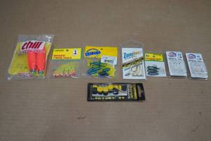 lot 146 image: Assorted Ice Fishing Tackle