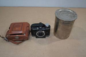 lot 153 image: Vintage Beacon Whitehouse Film Camera with Leather Case and Film Tank