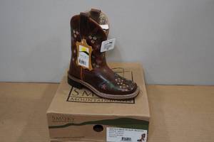 lot 202 image: Smoky Mountain Boots -Childs Size 12