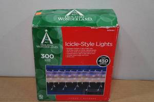 lot 224 image: Holiday Wonderland Icicle-Style Clear Lights