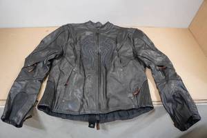 lot 264 image: Vance Leathers Motorcycle Jacket -3XL
