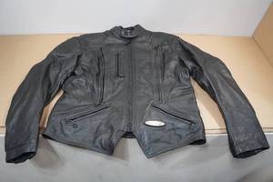 lot 270 image: Harley Davidson Leather Motorcycle Jacket -Large