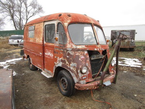 lot 3 image: International Metro Van
