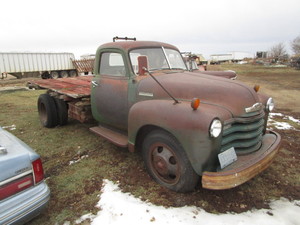 lot 9 image: 50s Chevy Loadmaster Truck