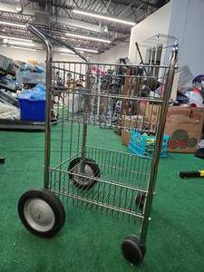lot 21 image: EXpress6150 Two-Tier Wire Shopping Cart - Versacart