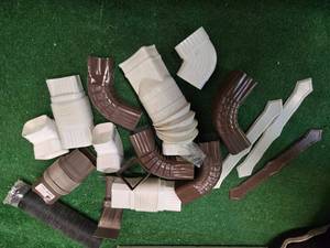 lot 46 image: Lot of 13 plumbing stuff ( New)