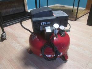 lot 52 image: Porter-Cable 6 Gallon 135 PSI Porta...