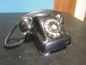 lot 58 image: Vintage Bell System Kellogg 1000 Se...
